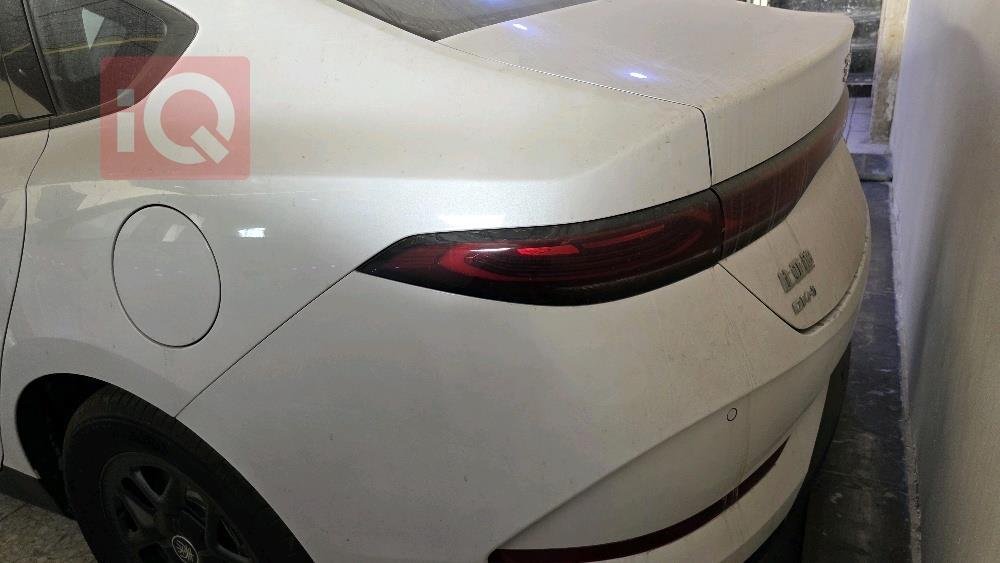 بي واي دي Qin Plus
